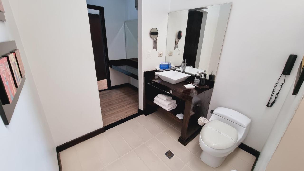 Habitat Suites Hotel Перейра Екстер'єр фото