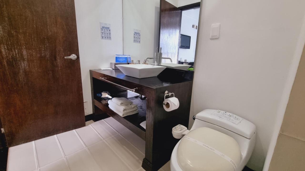 Habitat Suites Hotel Перейра Екстер'єр фото