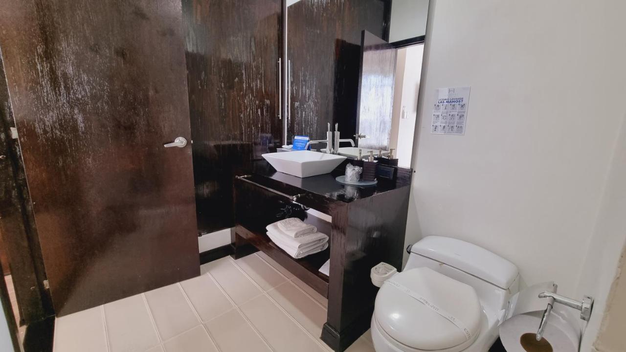 Habitat Suites Hotel Перейра Екстер'єр фото
