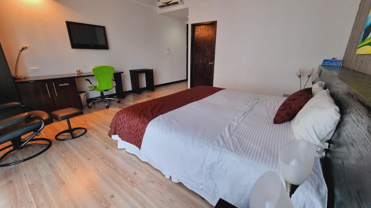 Habitat Suites Hotel Перейра Екстер'єр фото